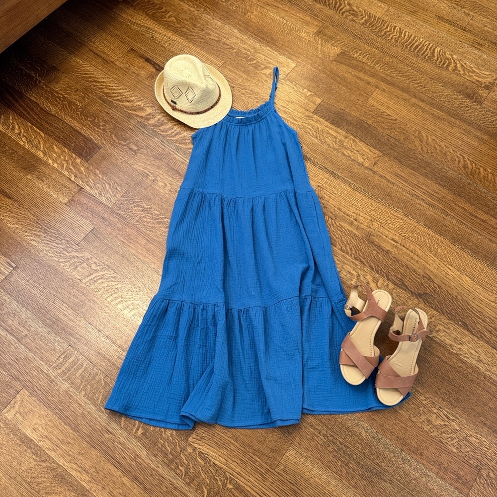 Anthropologie Blue Sundress. NWT. Size medium. Adjustable straps, pockets.